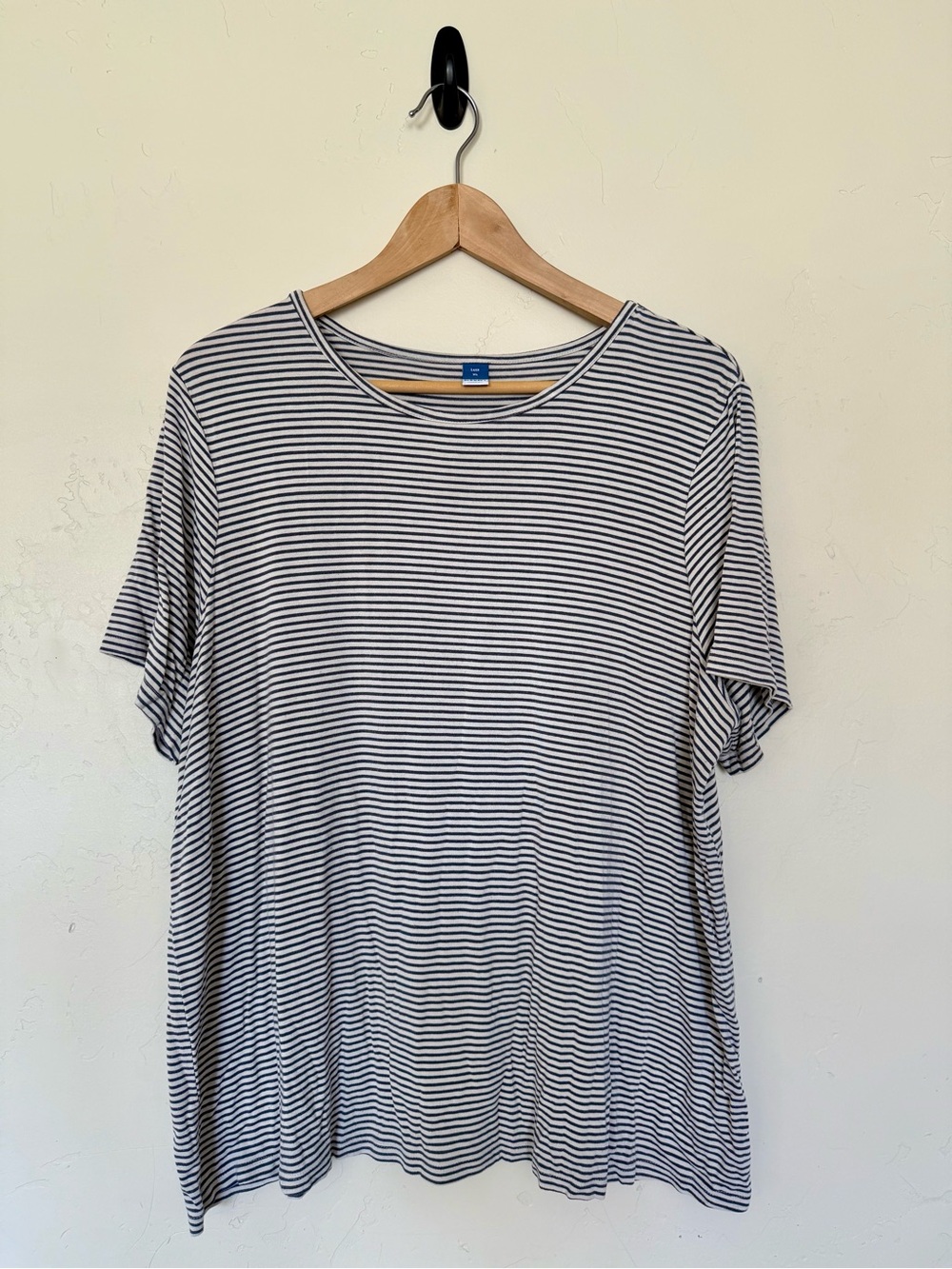 Striped Short Sleeve Tee in White and Grey